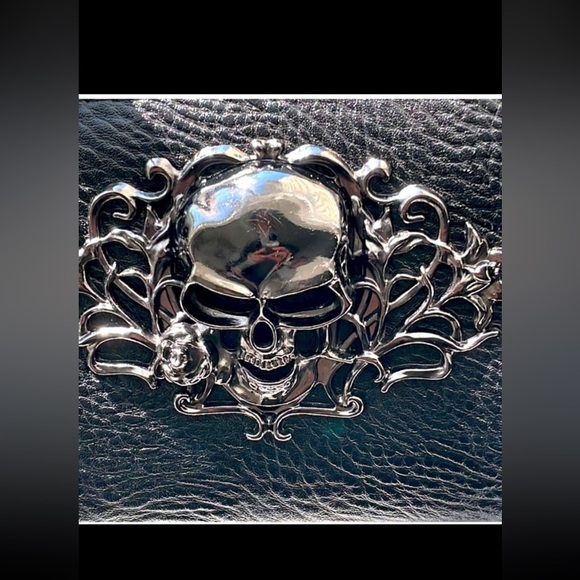 3-D metal Skull Head Zip Around Vegan Leather Wallet - - Picture 3 of 6